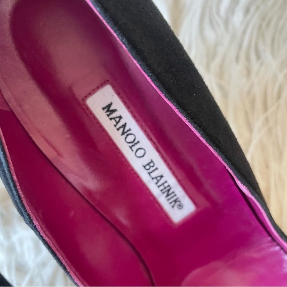 Manolo Blahnik Black Suede Multicolor Embroidered Accent Pointed Toe Pump EUC 41 - Picture 5 of 9